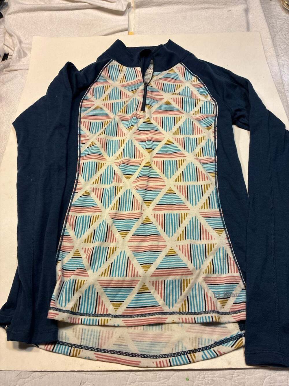 L.L. Bean Mid Weight 1/4 Zip Top XS Reg Merino Wool Blue Geometric